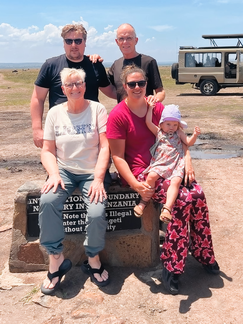 The whole crew at the Kenya-Tanzania border