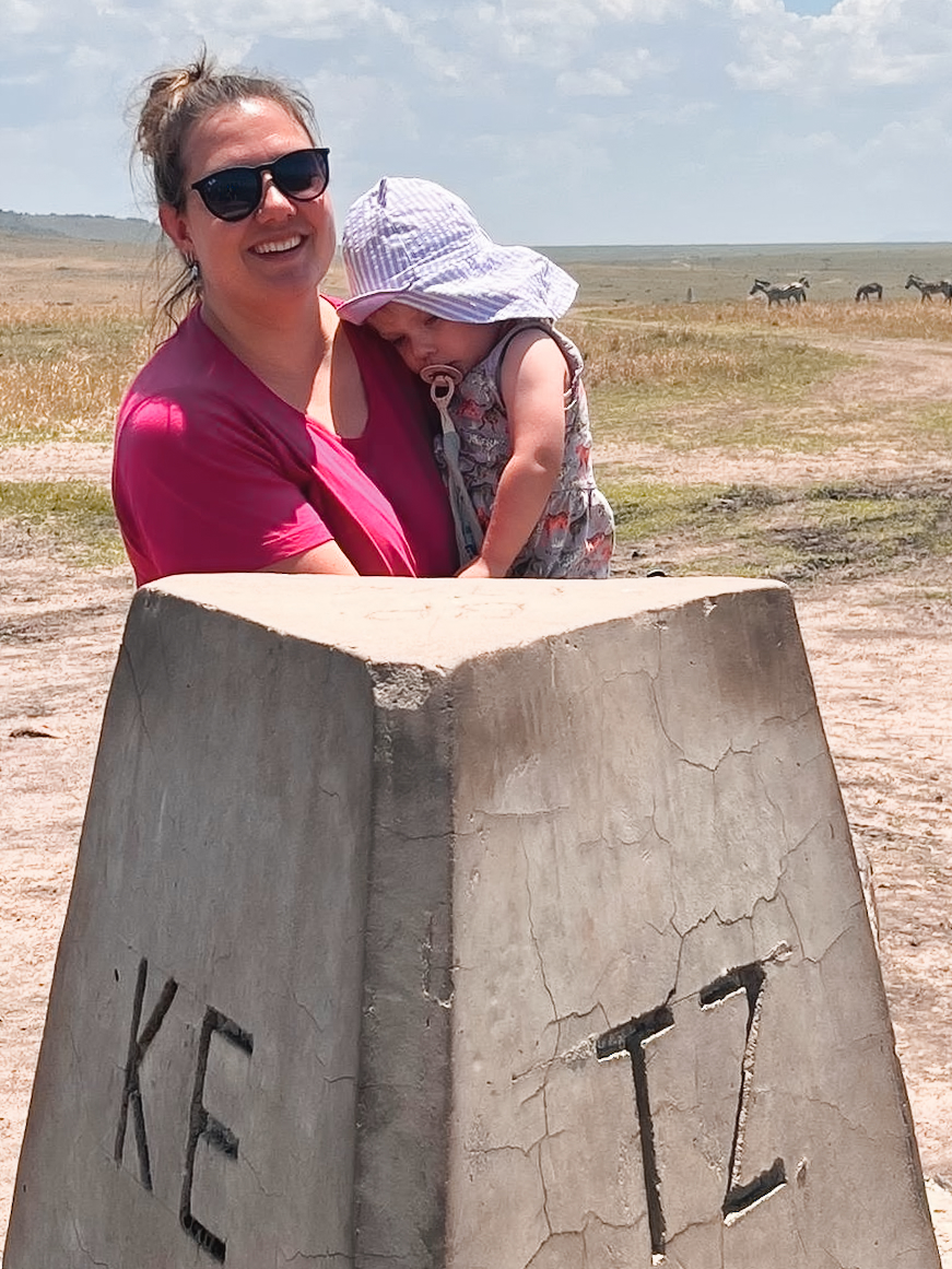 Leonie and Renske at the Kenya–Tanzania border
