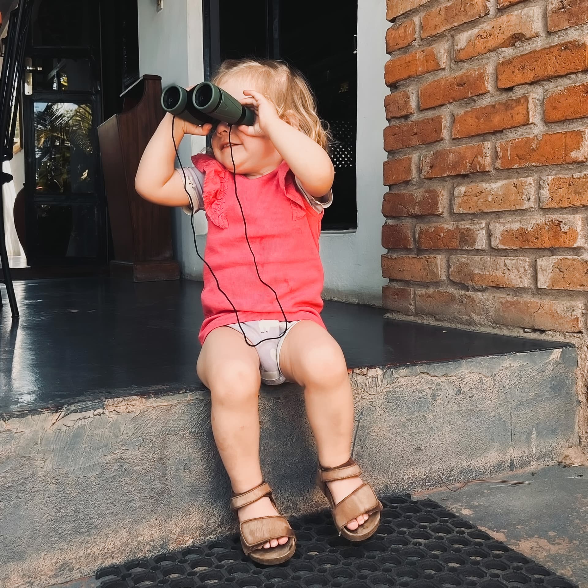 Renske with the binoculars