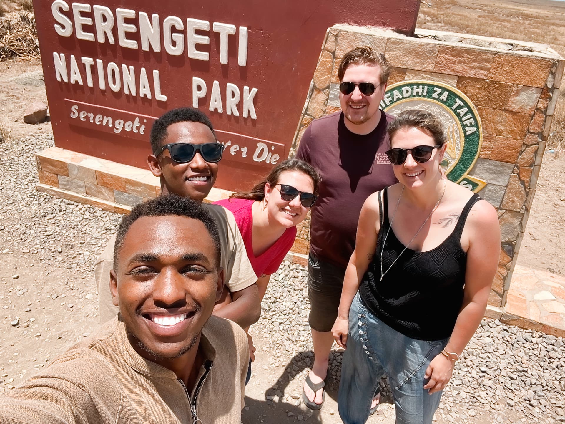 Johnson, Robinson, Leonie, Jaap and Renee at the Serengeti gate, October 2023
