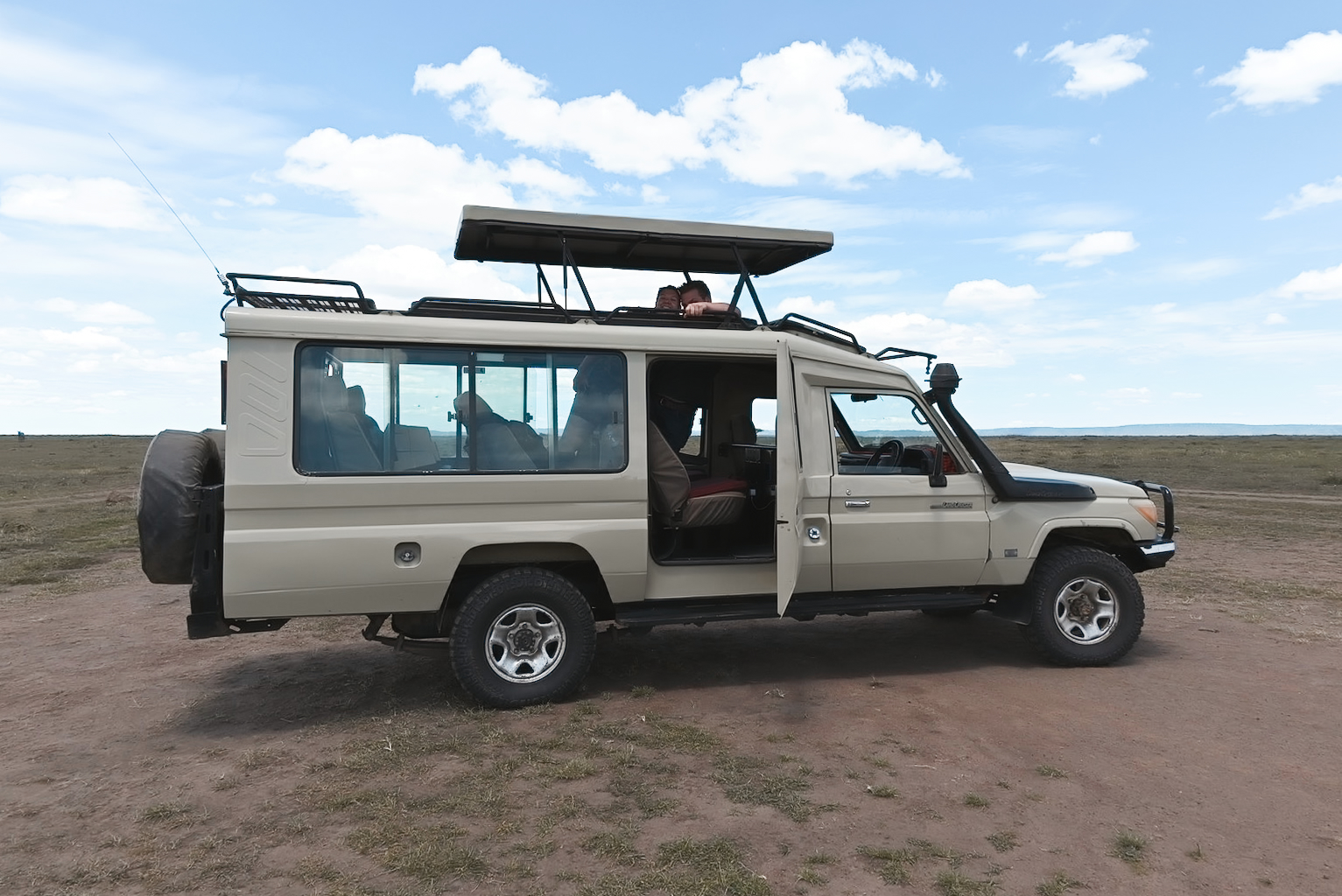 Jaap and Leonie on safari, October 2023